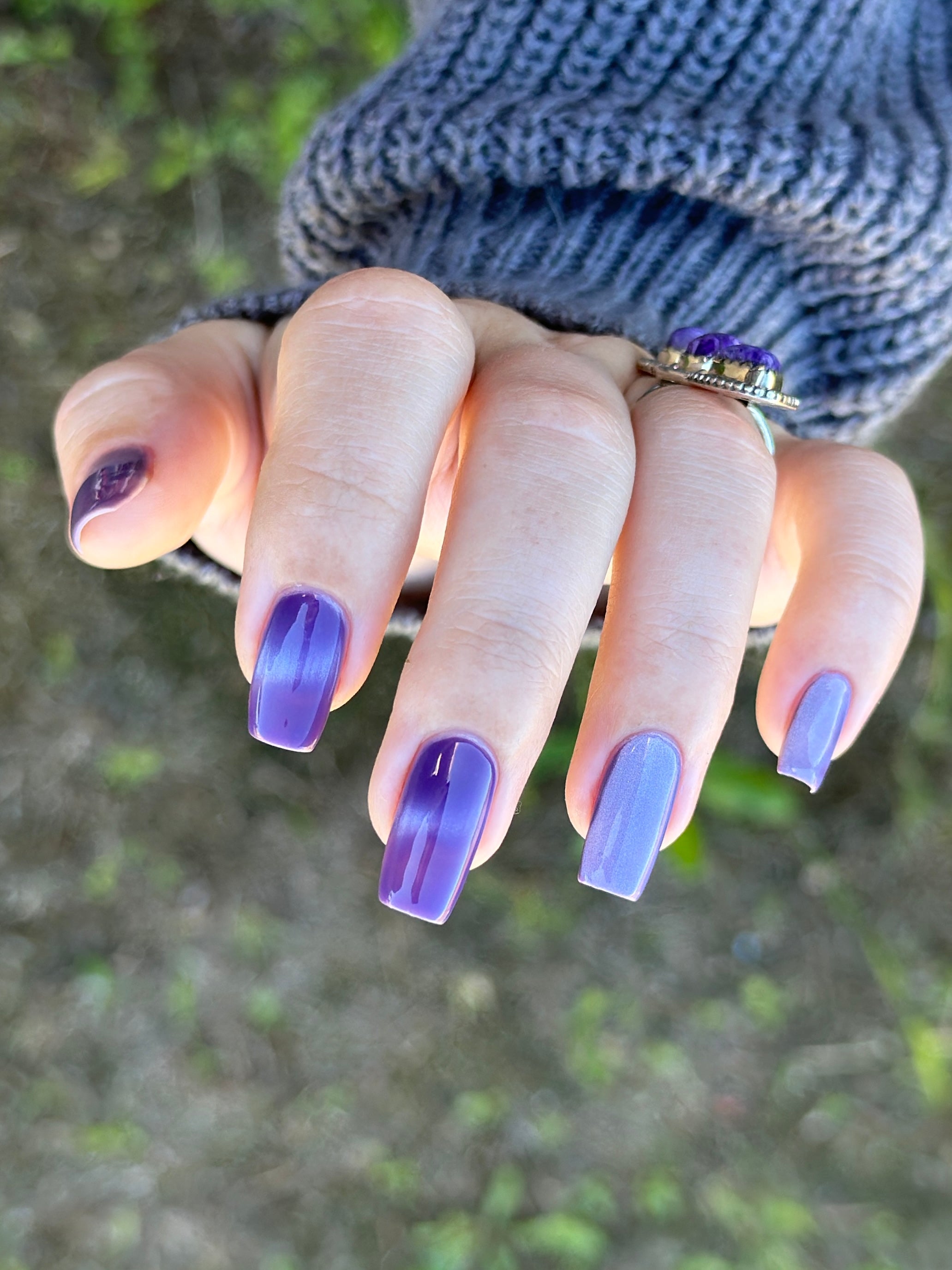 Liberation by Glitch Lacquer, lavender silver magnetic swatch on light skin tone, square nails