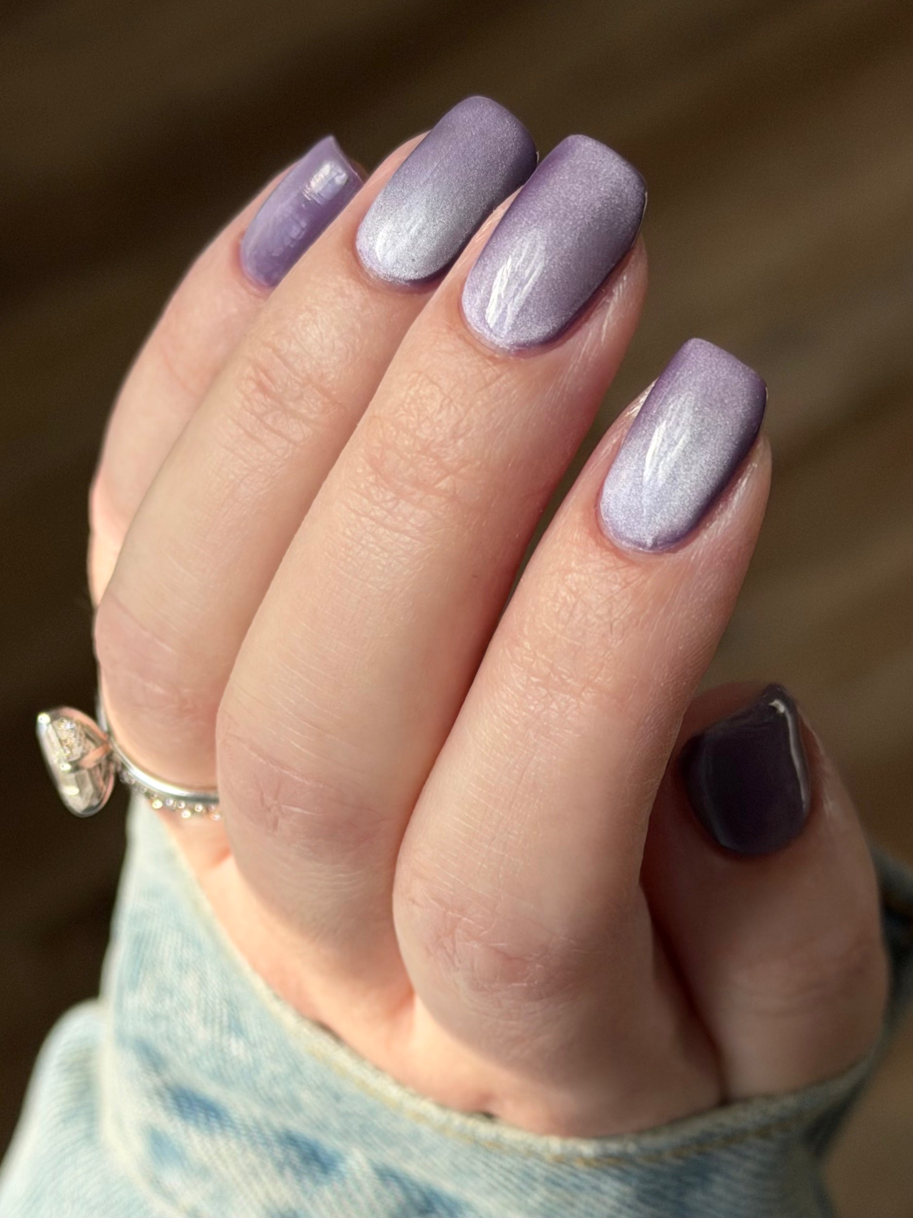 Liberation by Glitch Lacquer, lavender silver magnetic swatch on light-medium skin, squoval nails
