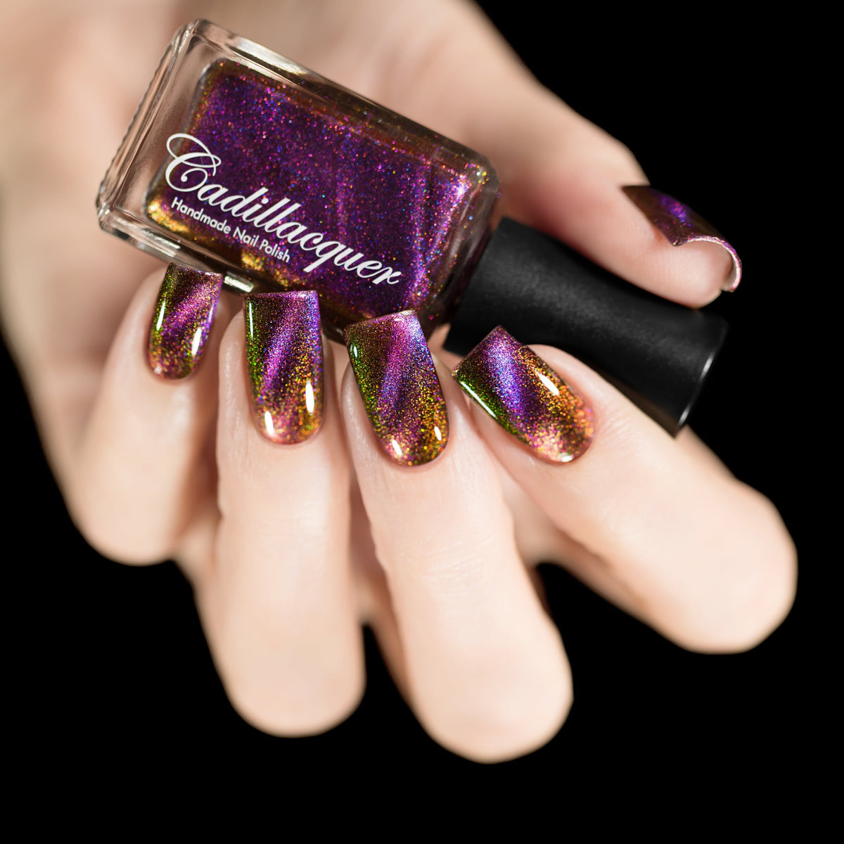 Cadillacquer The Ones Who Live nail polish swatch with red to green shimmer, swatched by @rafinails