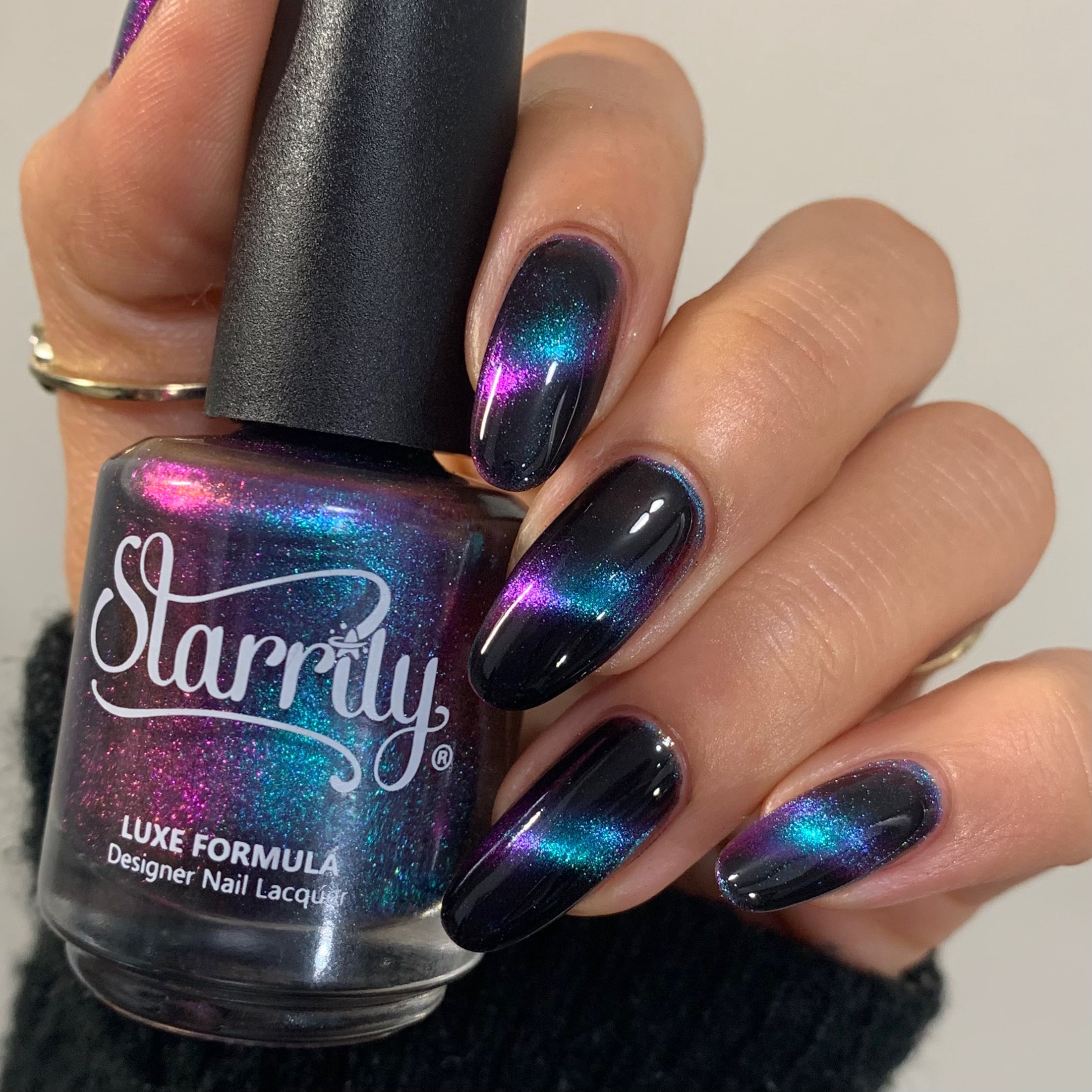 Starrily - Love Spell - Hera Nail Polish