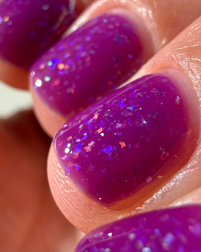 Wispy Wisteria (Glow in the Dark)