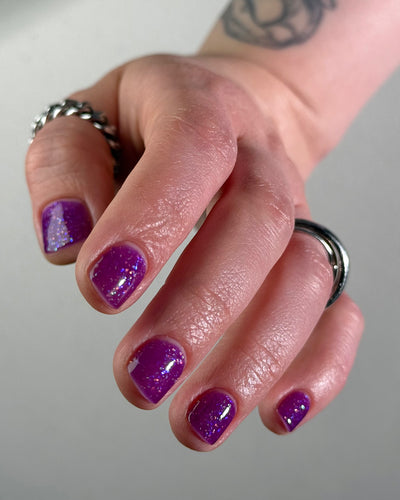 Wispy Wisteria (Glow in the Dark)