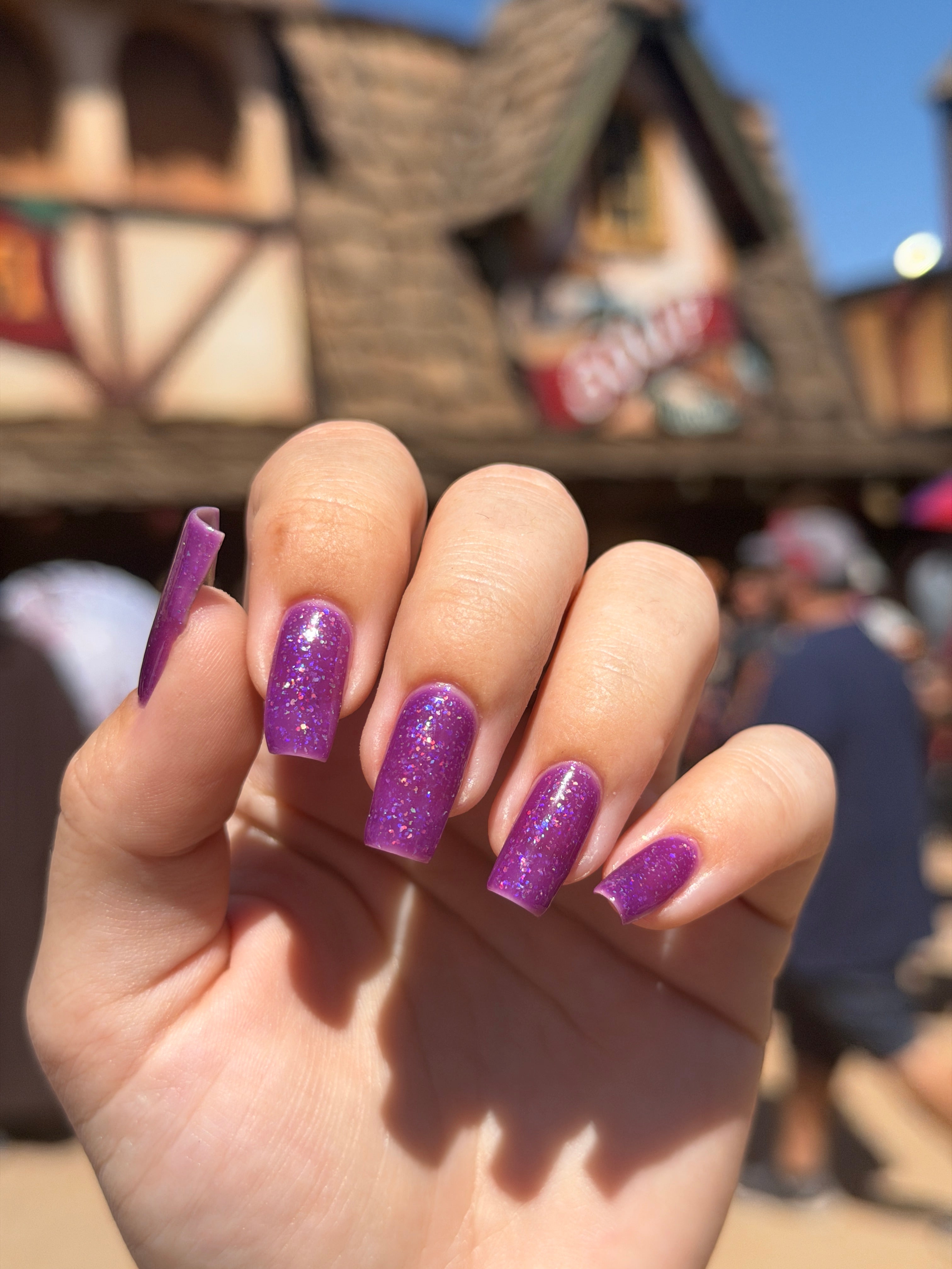 Wispy Wisteria (Glow in the Dark)