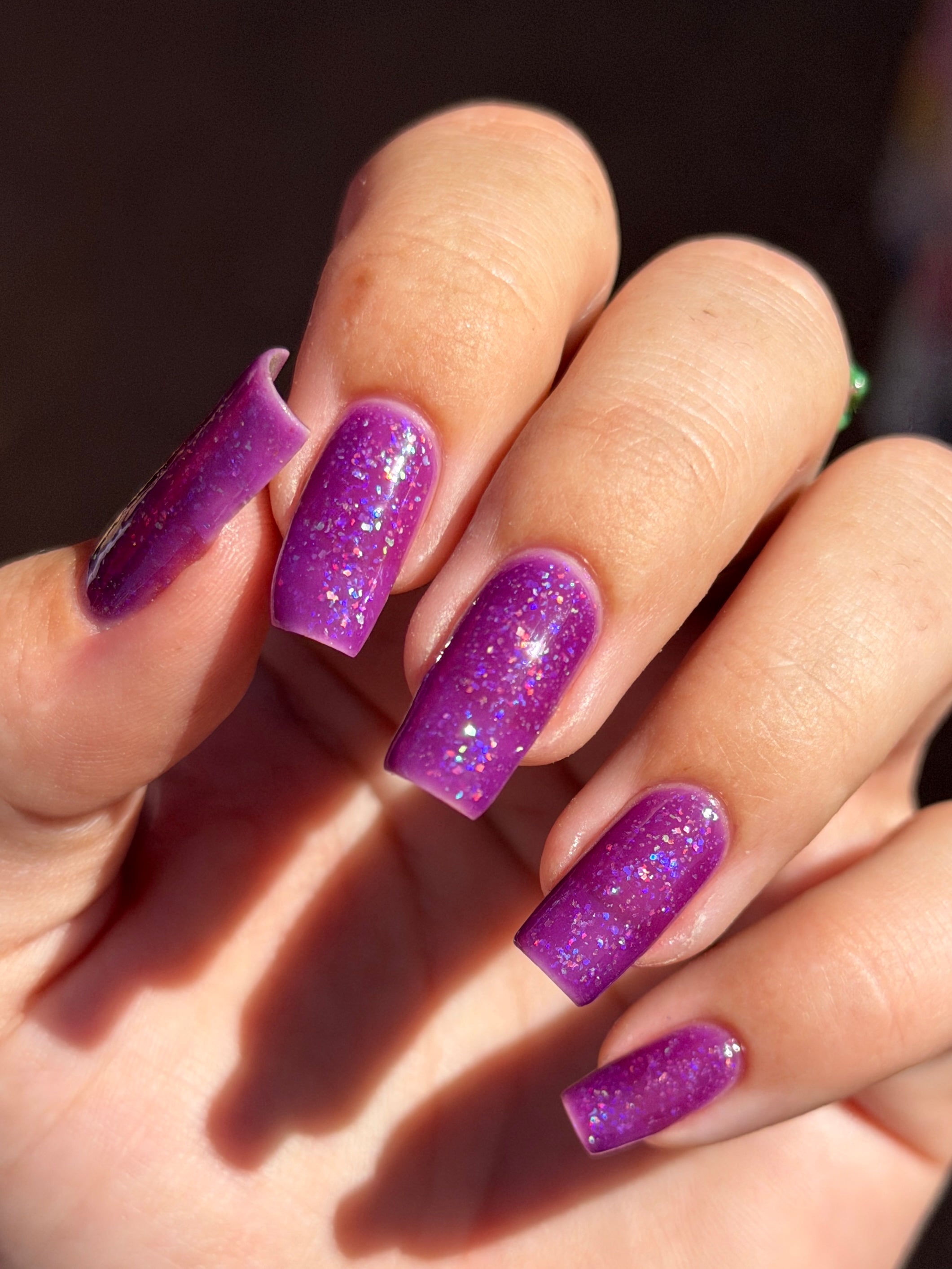 Wispy Wisteria (Glow in the Dark)