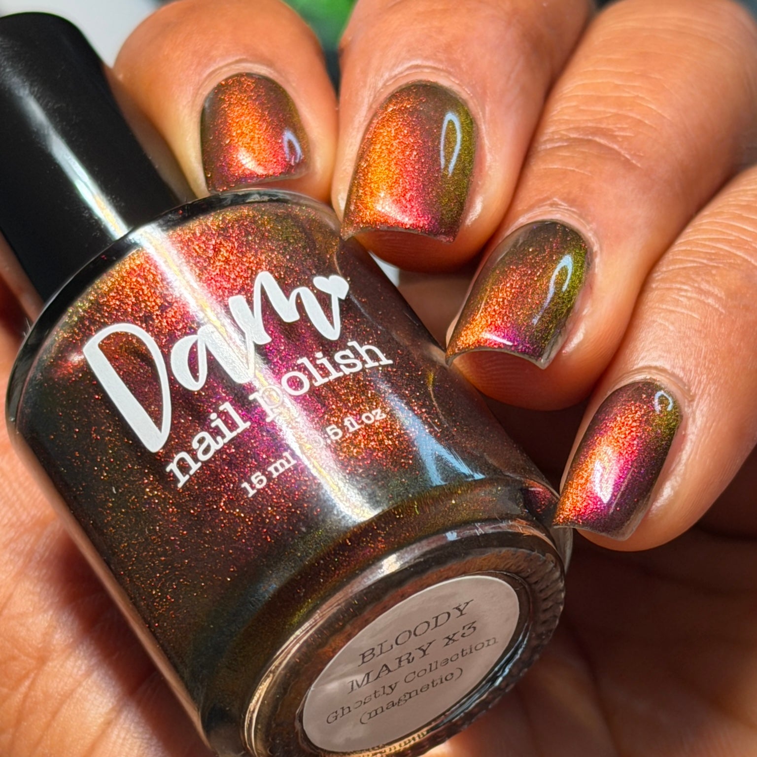 BLOODY MARY x3 (Magnetic)