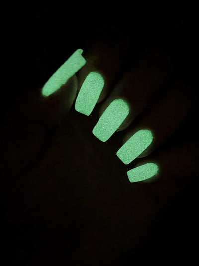 Wispy Wisteria (Glow in the Dark)