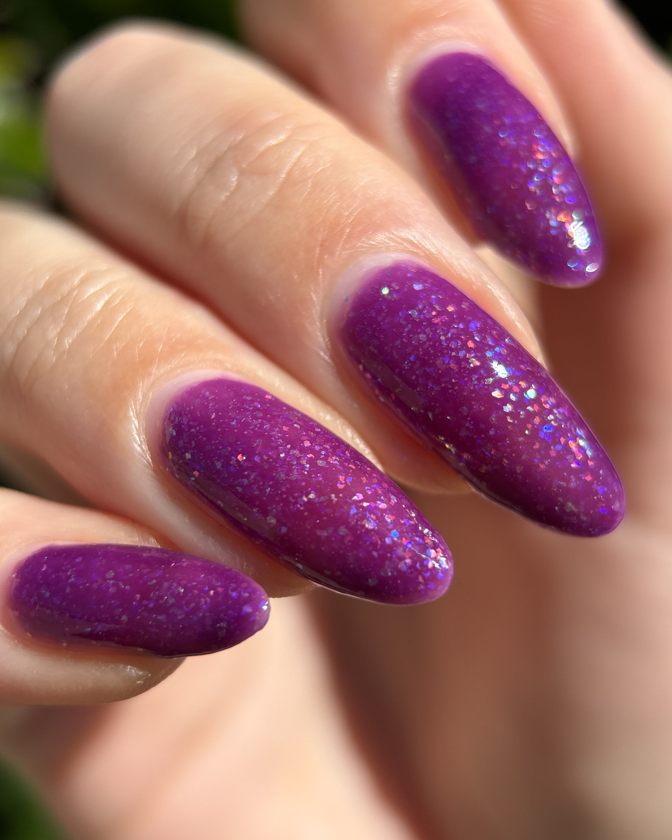 Wispy Wisteria (Glow in the Dark)